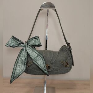Elegant Gray Women's Shoulder Bag with Bow Accent